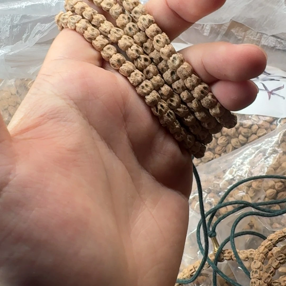 柏香籽/百香籽吊坠