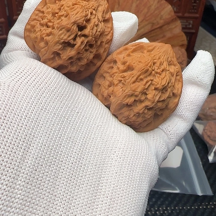 文玩核桃吊坠全品43红狮子