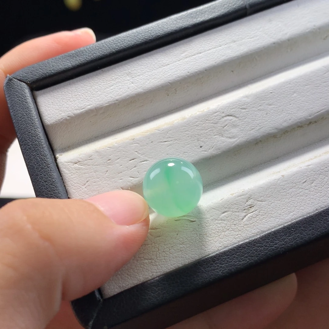翡翠未镶嵌手串卡12冰胶甜绿飘花