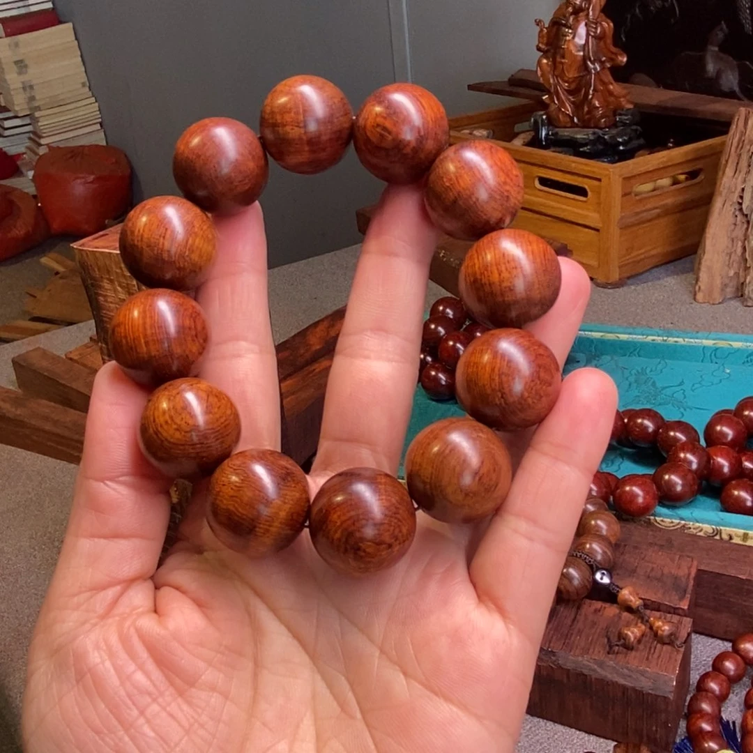 檀香紫檀（小叶紫檀）天**星