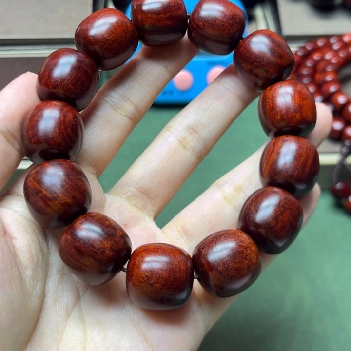 一***晨木小叶紫檀手工艺