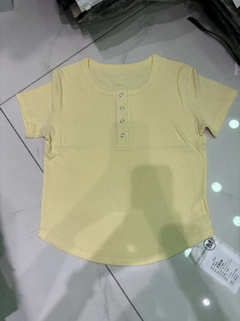 3363短袖短款圆领常规款四个暗扣纯色T恤休闲