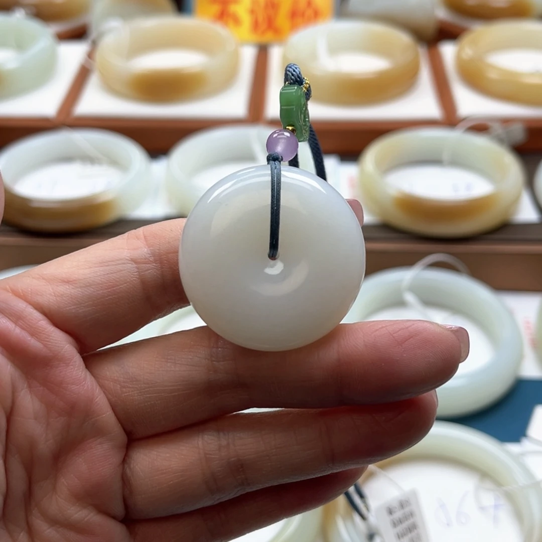 项链未镶嵌和田玉
