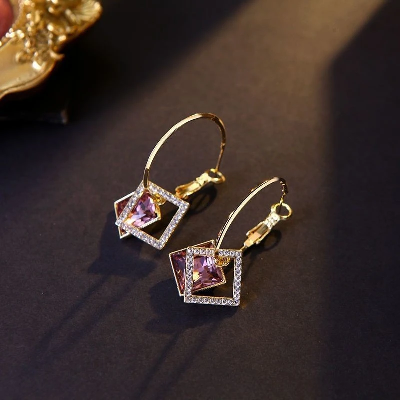 合金耳饰 韩国小众设计轻奢简约女ins风网红气质女方块粉钻耳饰 S