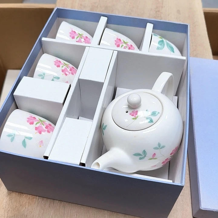 瓷片哈哈哈哈哈哈哈哈哈哈