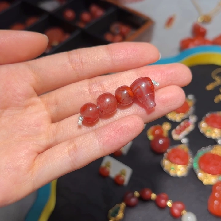 南红玛瑙未镶嵌珠宝半成品一套配饰