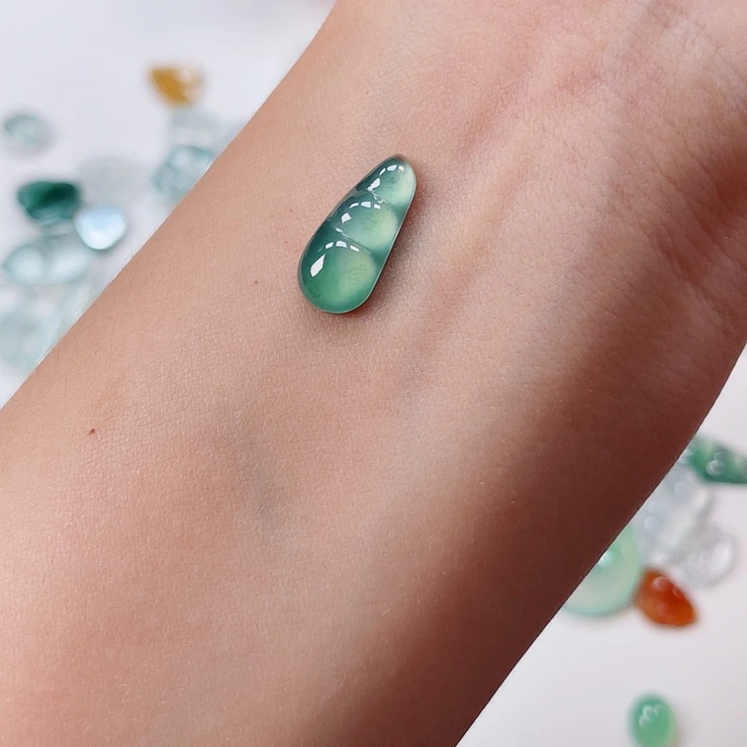 翡翠裸石纯天然A货缅甸翡翠