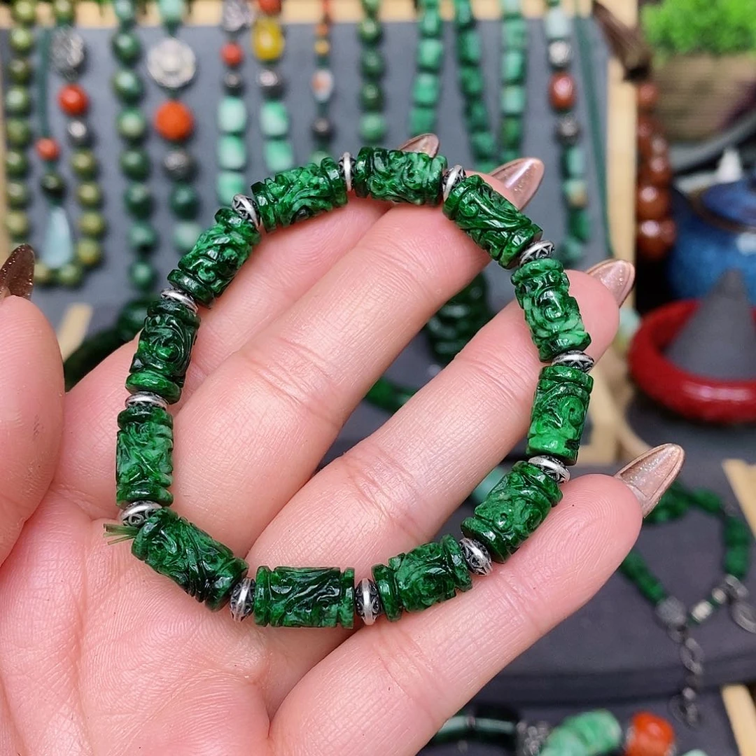 翡翠手链未镶嵌漂亮美眉