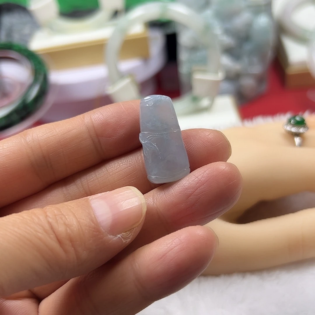 颈饰未镶嵌翡翠缅甸天然A货翡翠竹节