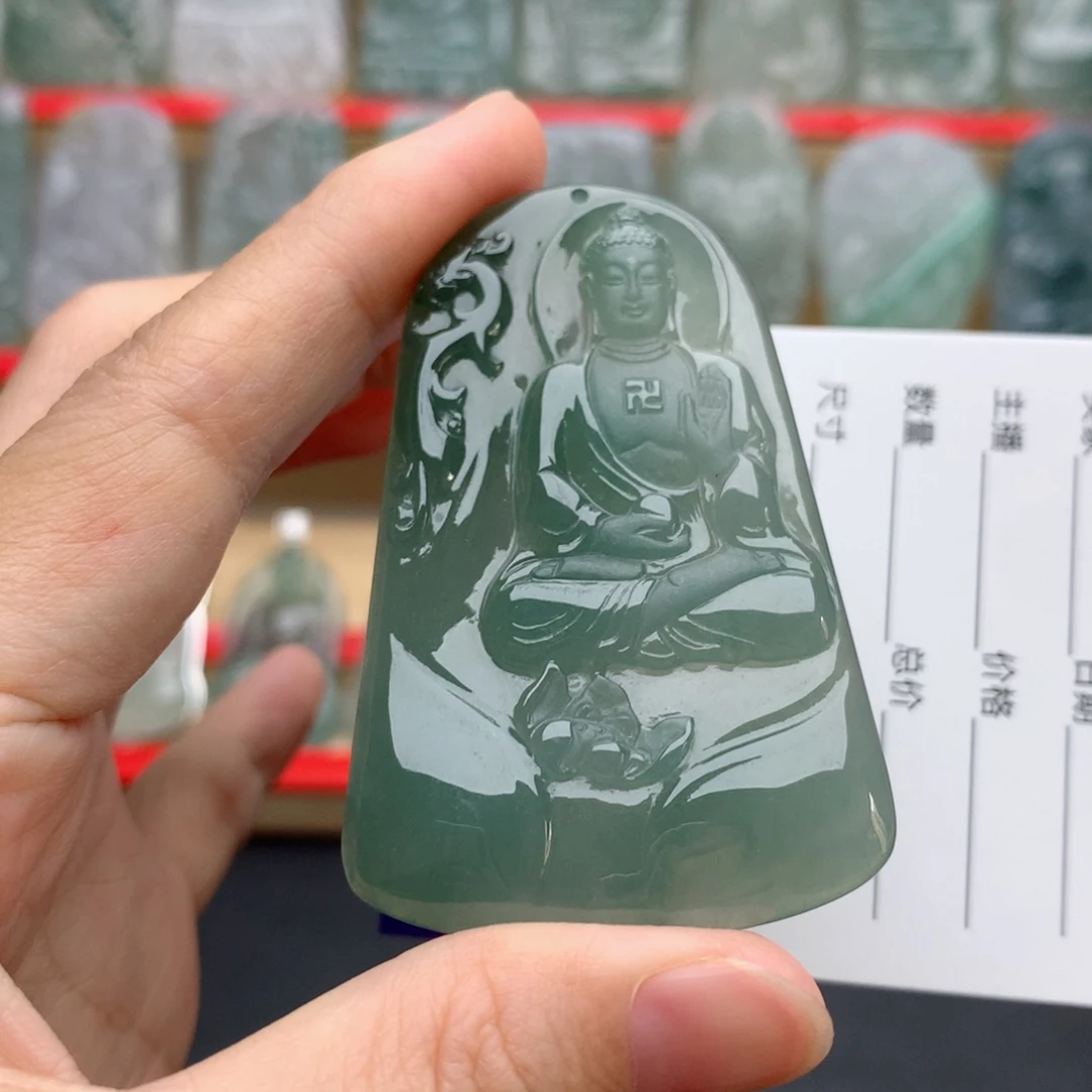 翡翠未镶嵌颈饰阿弥陀佛
