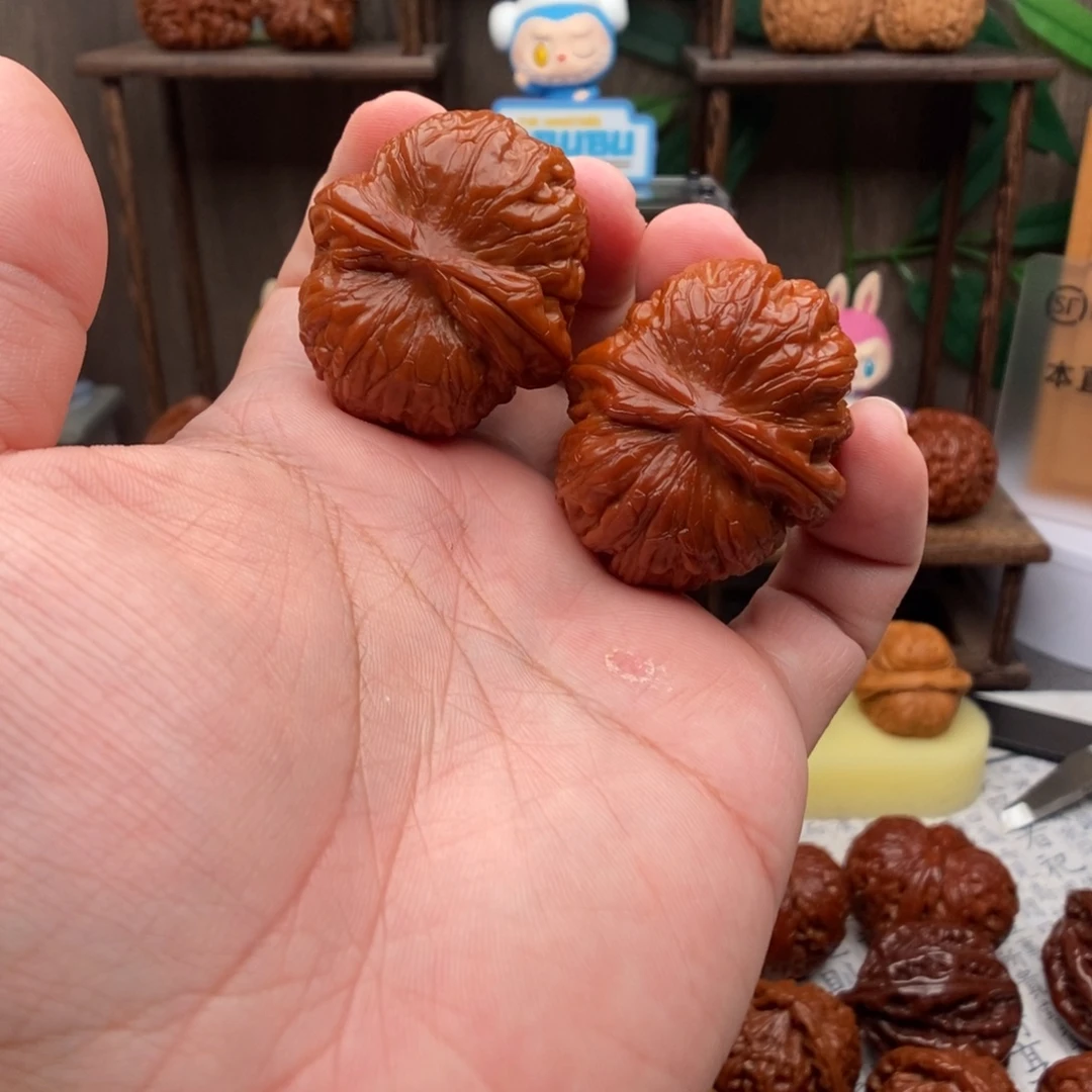 咸***黄把件文玩核桃43尺平谷元宝文玩核桃