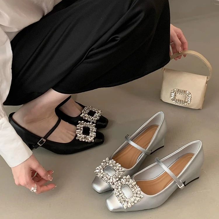 2025拼接法式胶粘常规刺绣方根高跟鞋玛丽珍鞋夏季气质粗跟平底