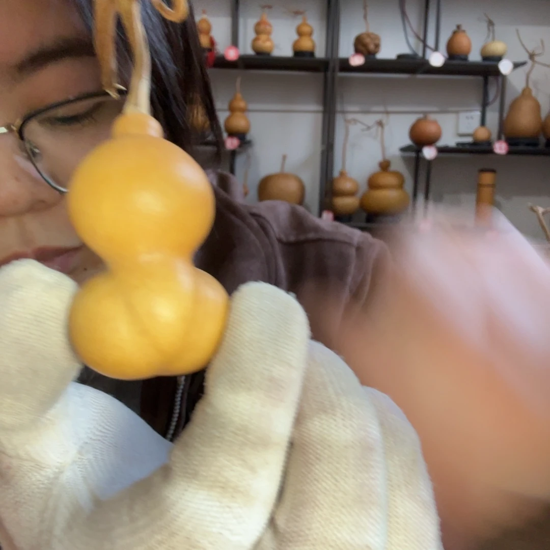 大***雄天然植物葫芦手把件