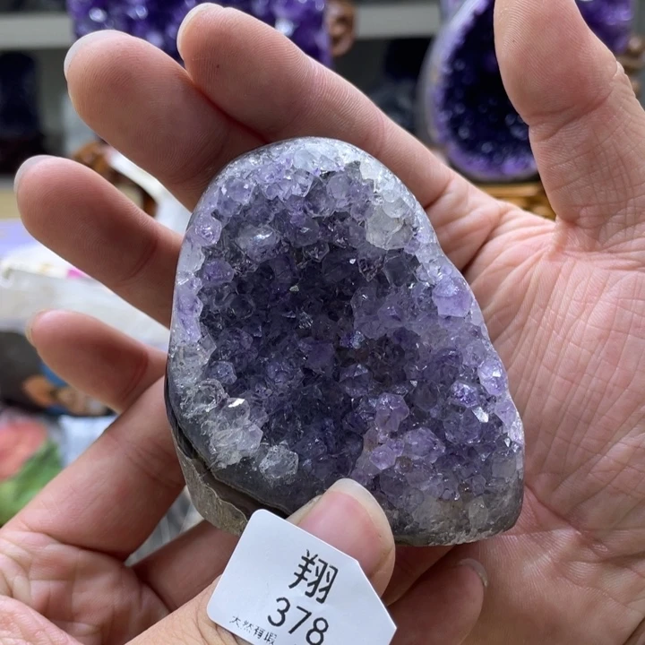 未镶嵌水晶大型摆件（非配饰）