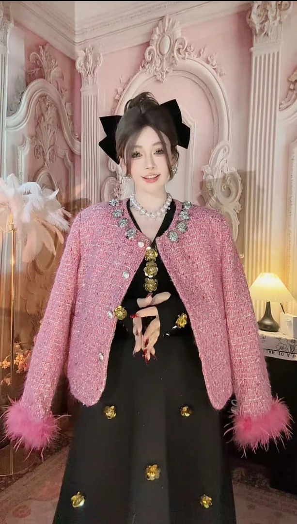 【崔】W0185 圆领女冬季短外套短款女士时尚女装开衫小香风大衣