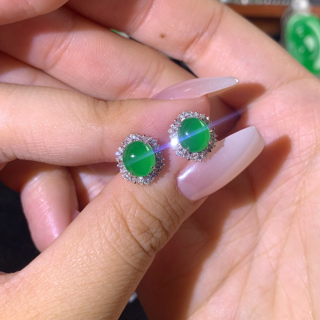 翡翠18K金镶嵌耳饰翡翠