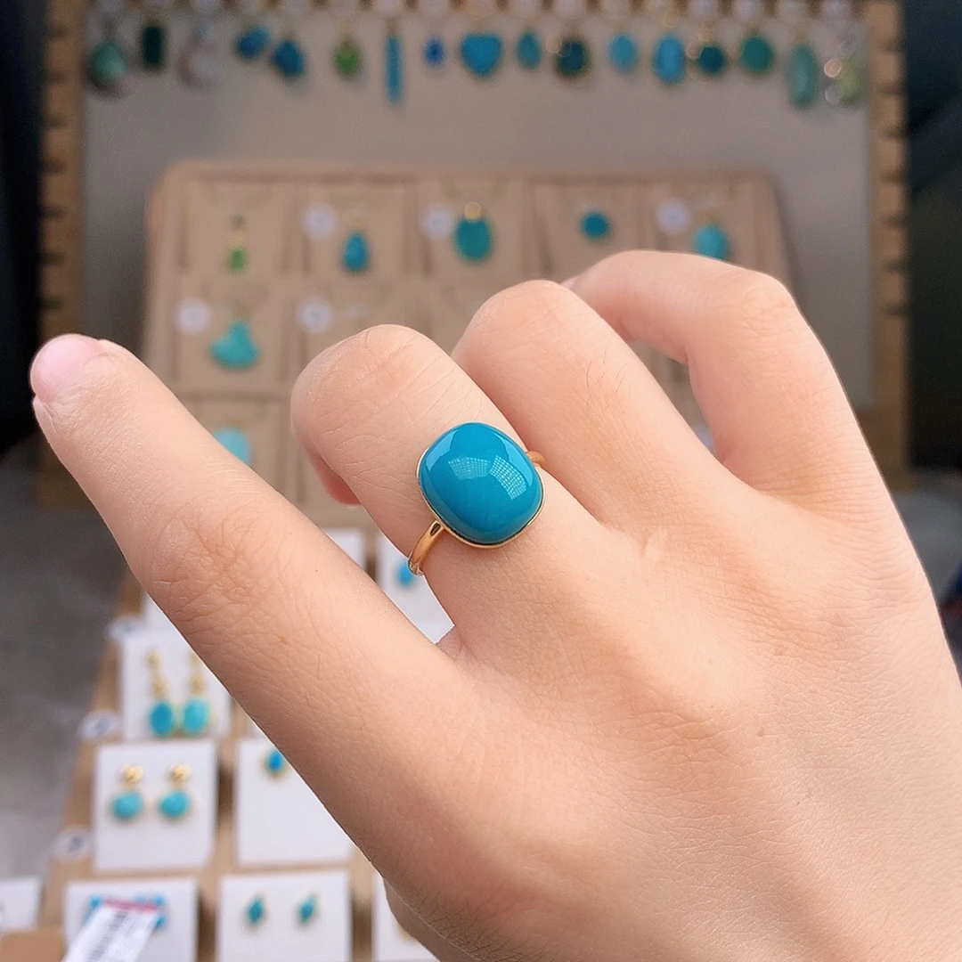 绿松石18K金镶嵌颈饰