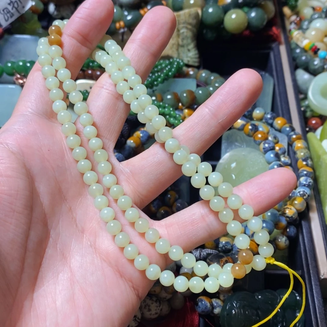 岫岩老玉（透闪石质玉）未镶嵌颈饰