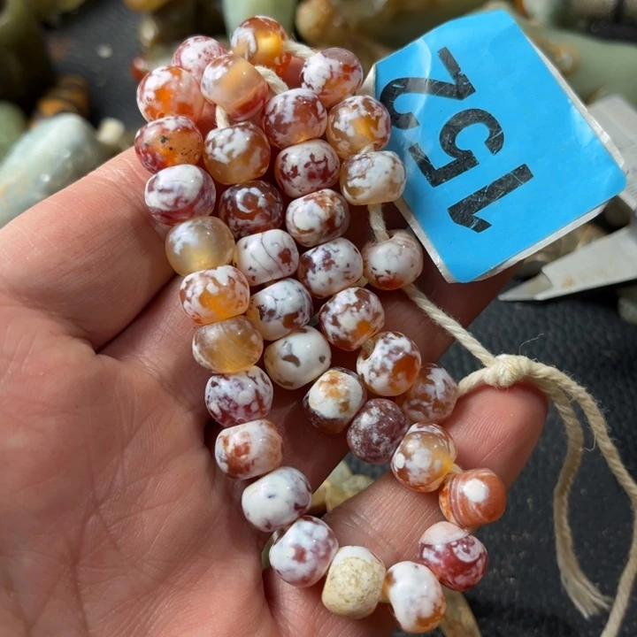 玛瑙/玉髓颈饰合金