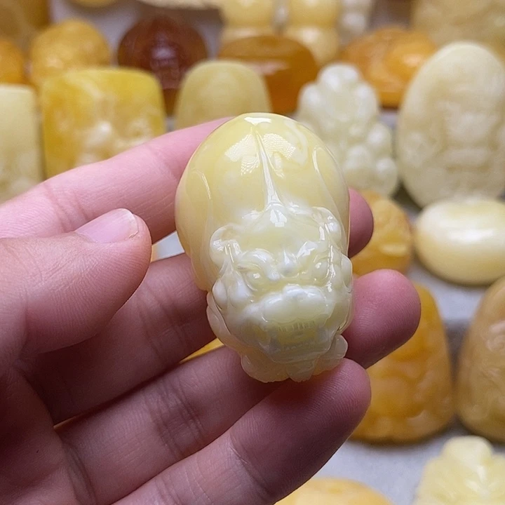 琥珀颈饰未镶嵌琥珀蜜蜡吊坠