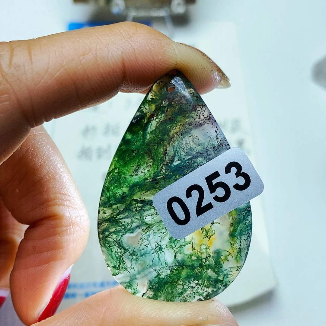 未镶嵌颈饰玛瑙/玉髓我**翔