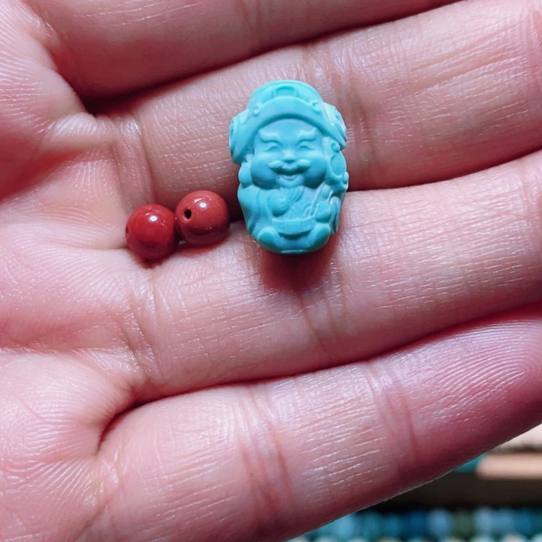 浅***然未镶嵌配饰南红玛瑙
