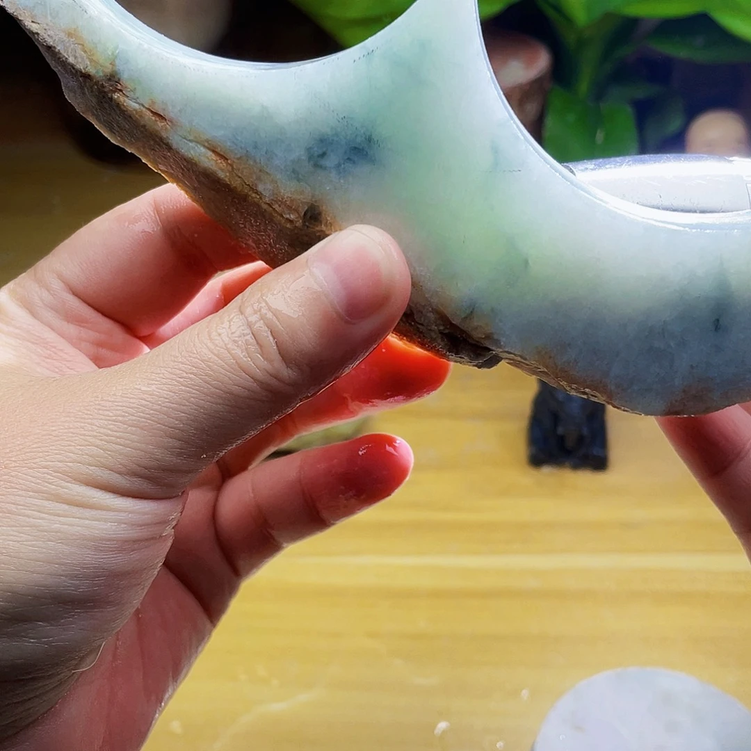 翡翠未镶嵌颈饰毛料10
