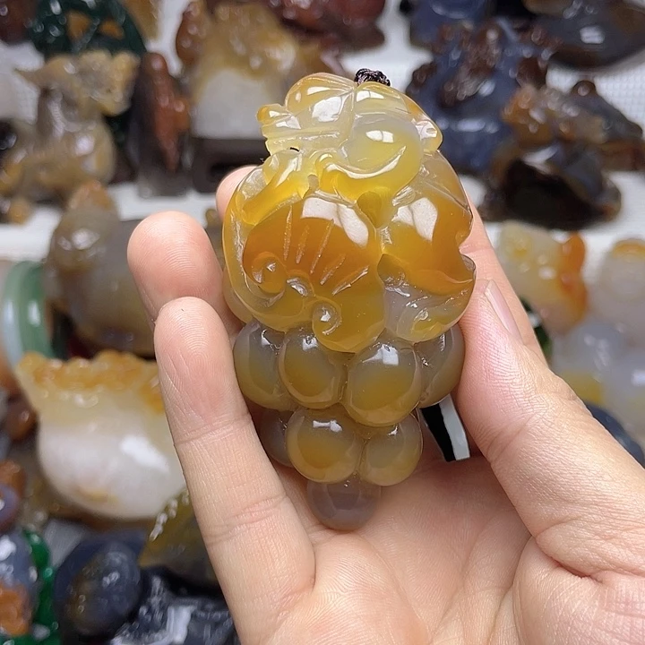 玛瑙/玉髓饰品未镶嵌心****至