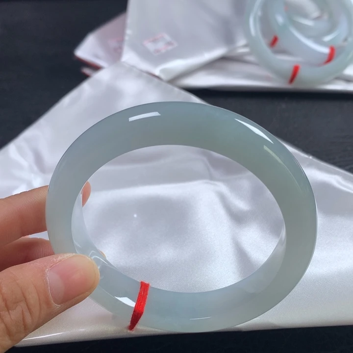 翡翠未镶嵌手镯61圈