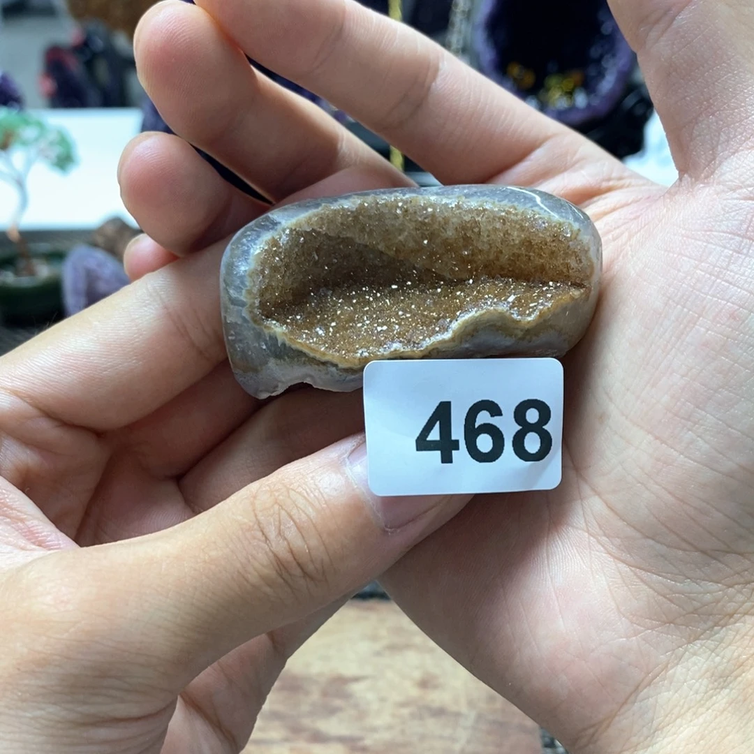 此***银紫晶大型摆件（非配饰）未镶嵌