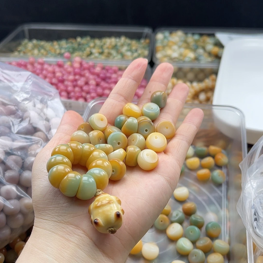 白玉菩提吊坠c14mm/30颗蒜瓣