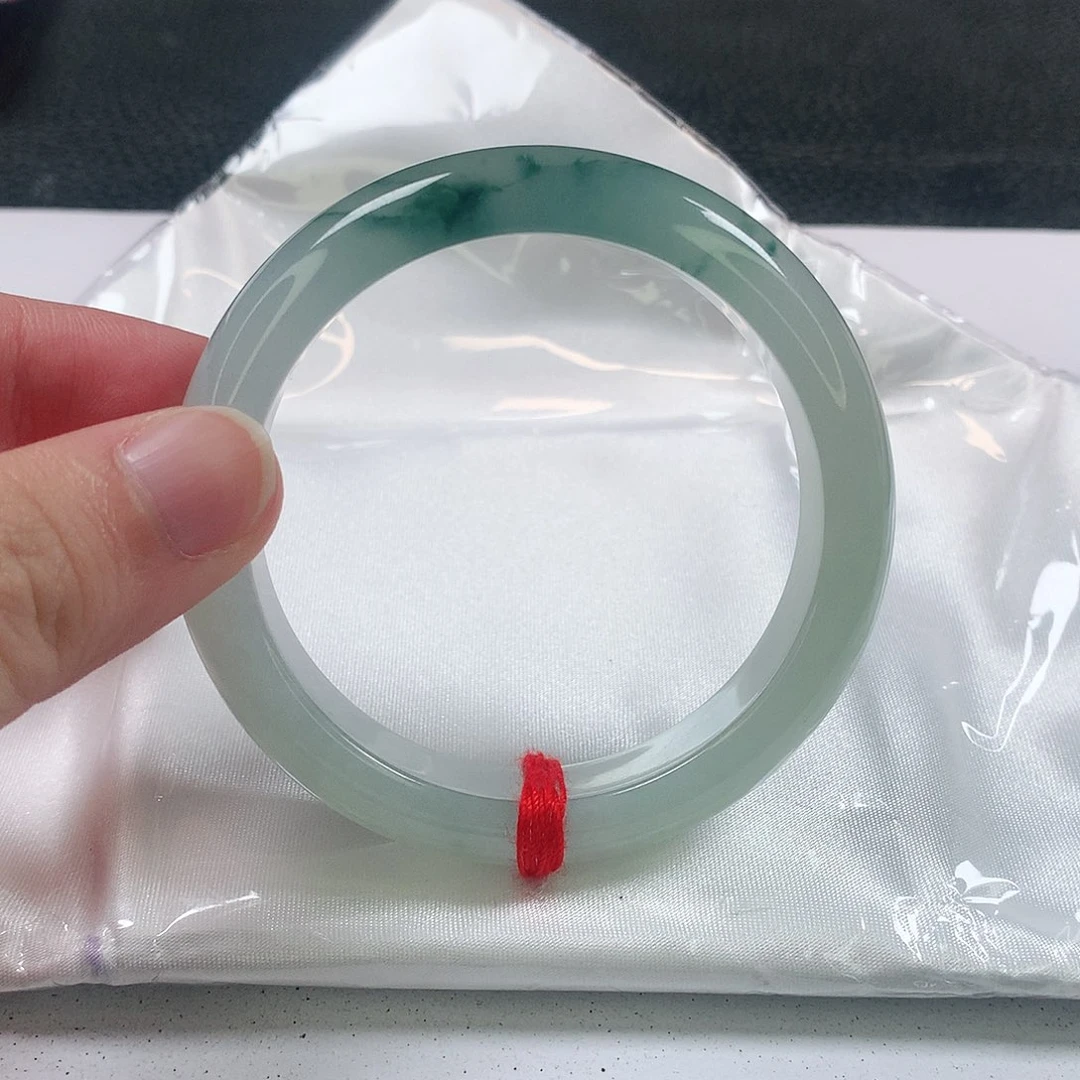 未镶嵌手镯翡翠300