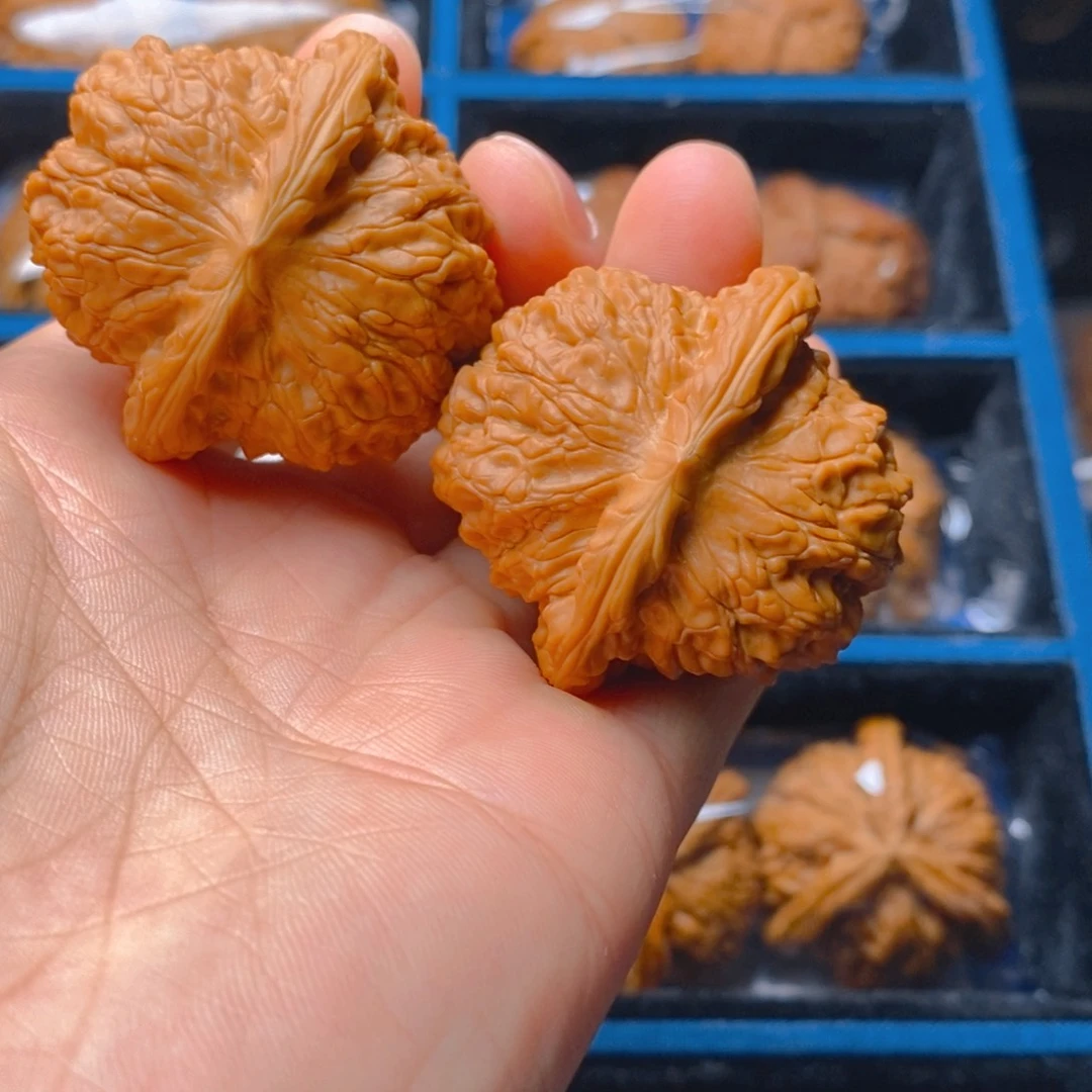 精品文玩核桃43血麒麟