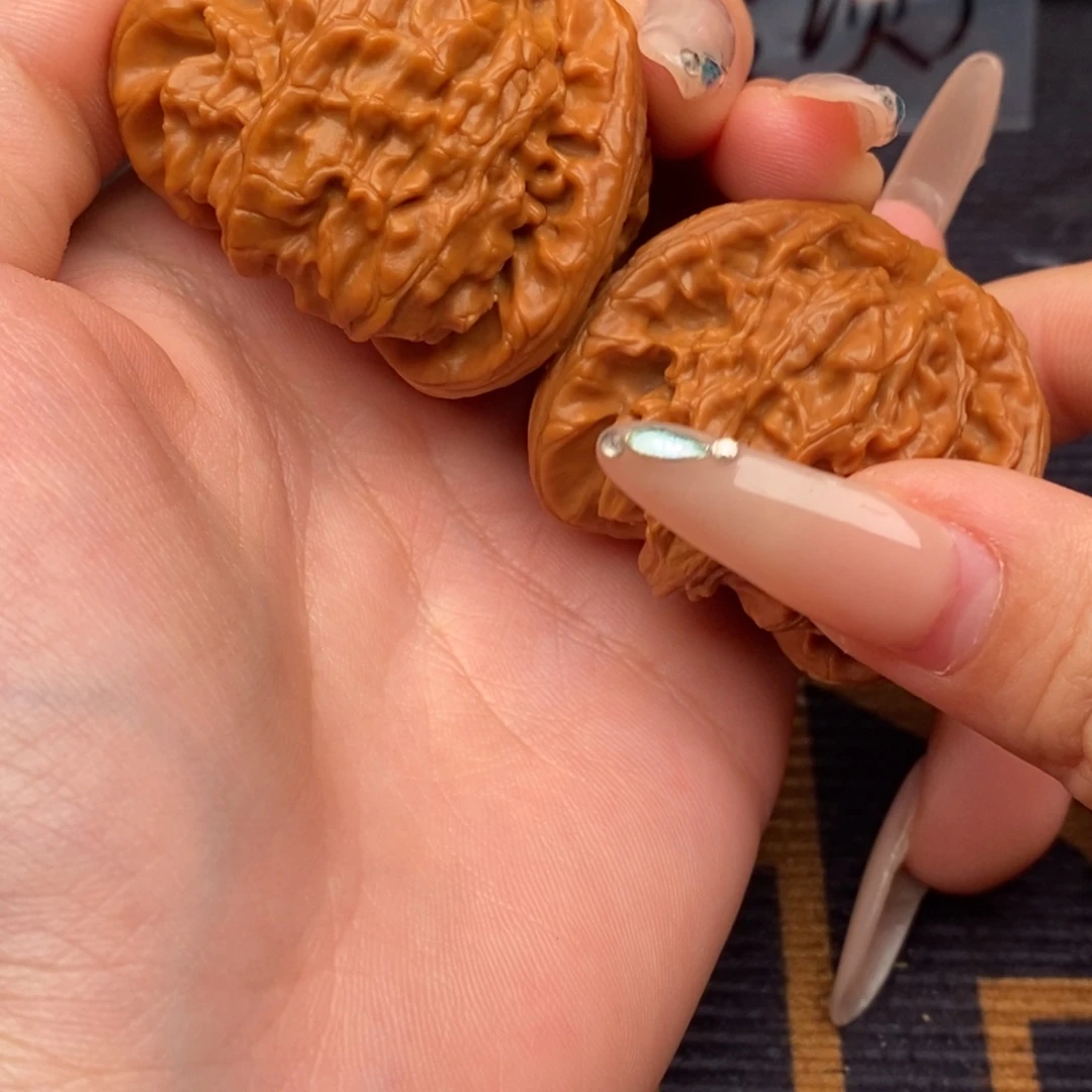 李***李吊坠文玩核桃白狮子