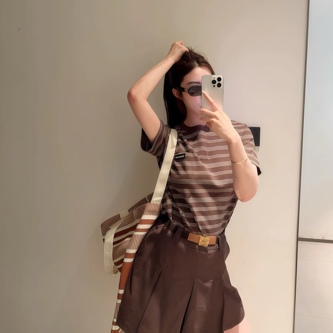 M家同款咸菜棕复古港风秋季ins潮牌短裙