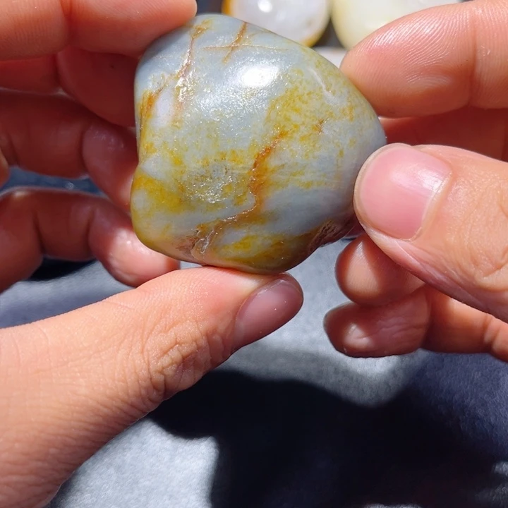 和田玉未镶嵌珠宝奇石