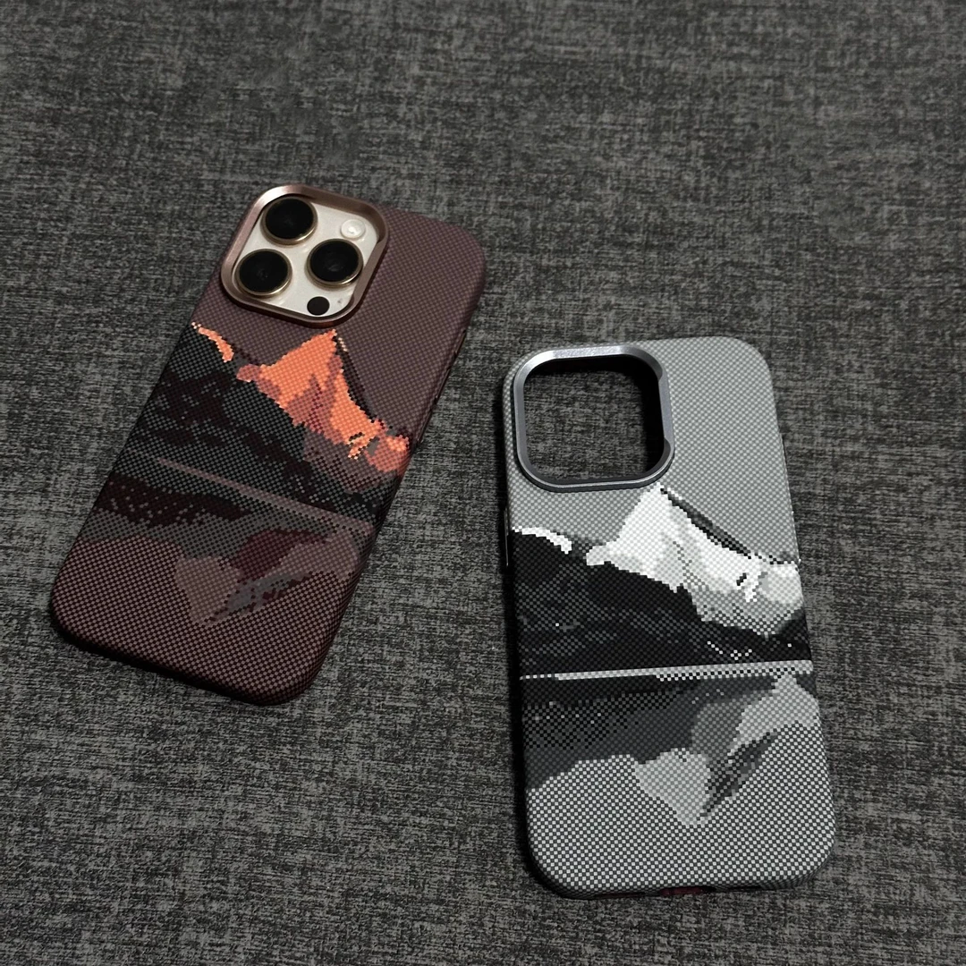 日落雪山适用iPhone16手机壳磁吸碳纤维凯夫拉纹理苹果15金属硬套