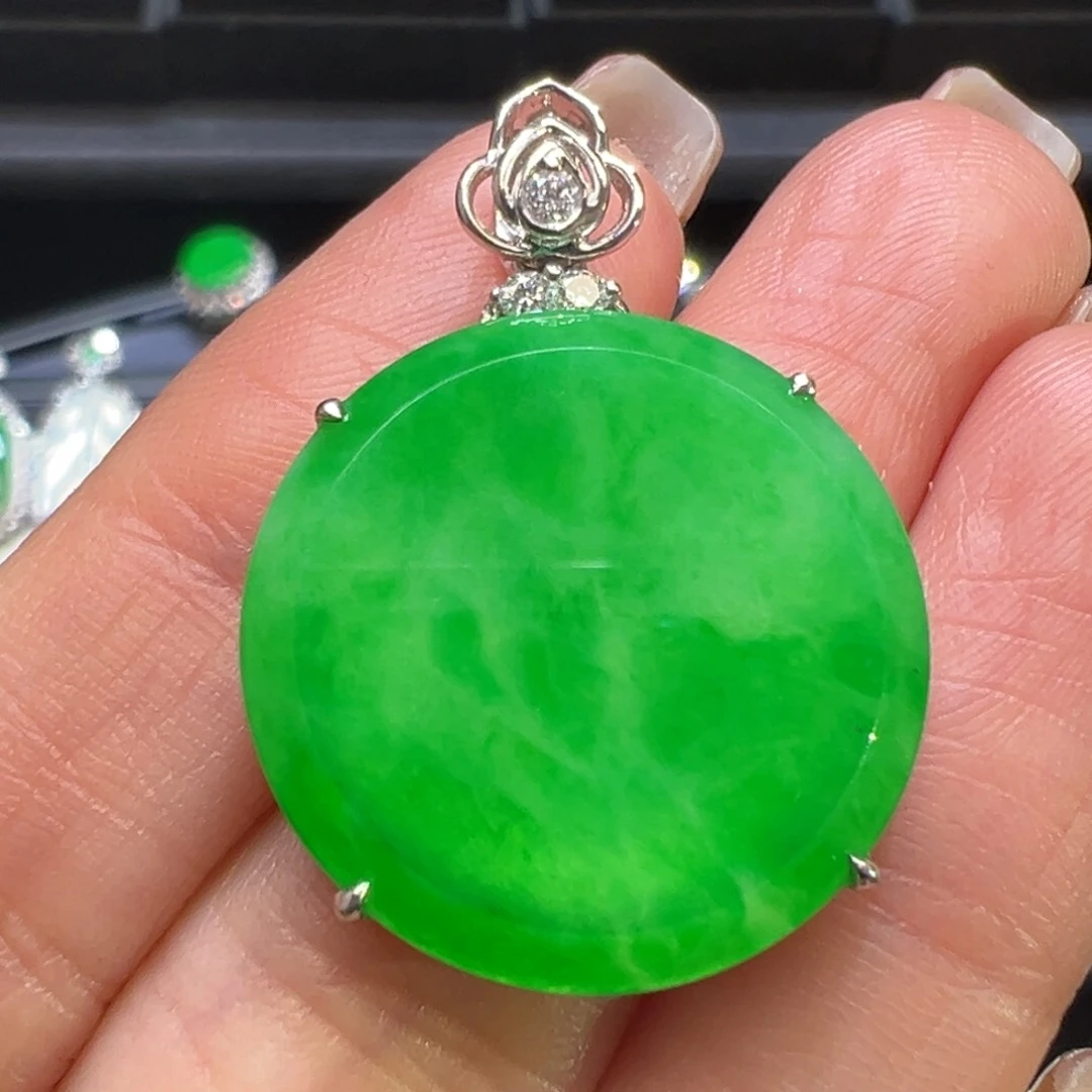 翡翠颈饰18K金镶嵌收到货48小时鉴赏期