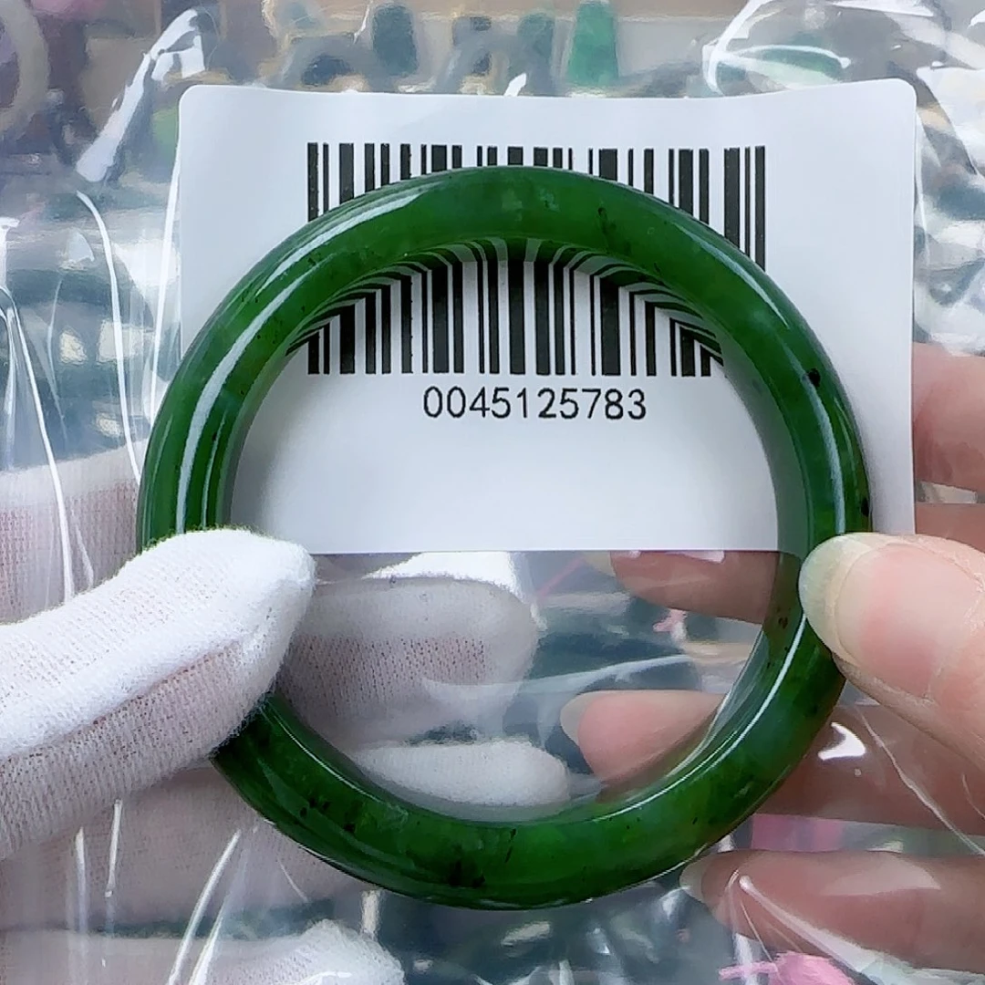 和田玉（碧玉）手镯未镶嵌5859包容