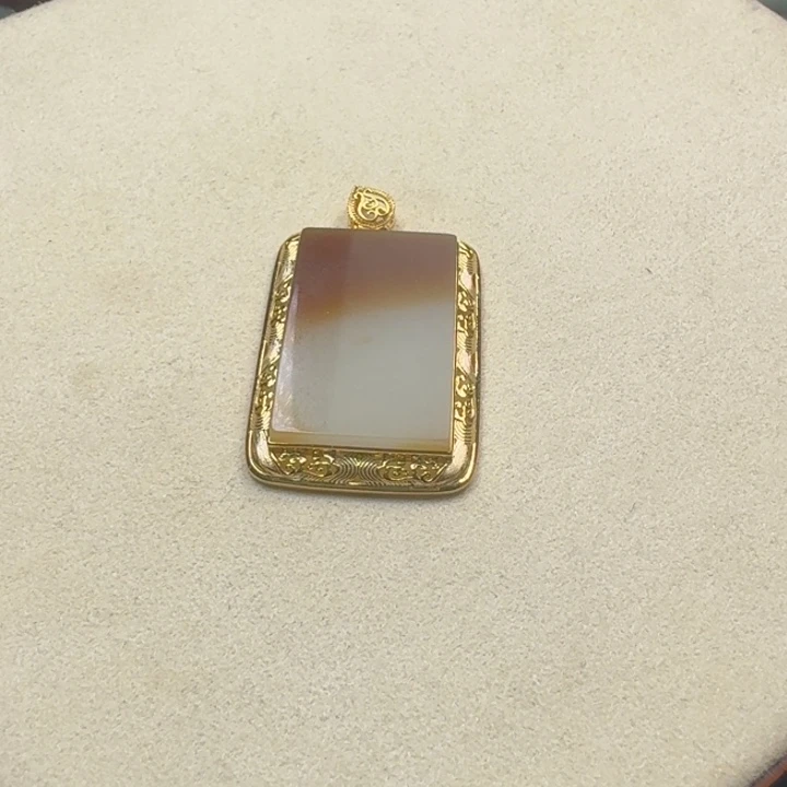 和田玉颈饰18K金镶嵌麦*拍前请仔细阅读购买协议