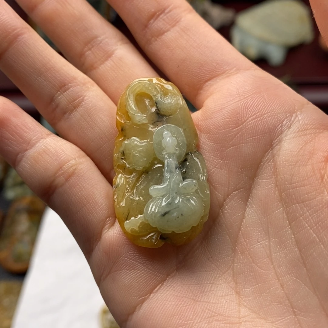 曹***哥定制翡翠未镶嵌天然缅料a货翡翠