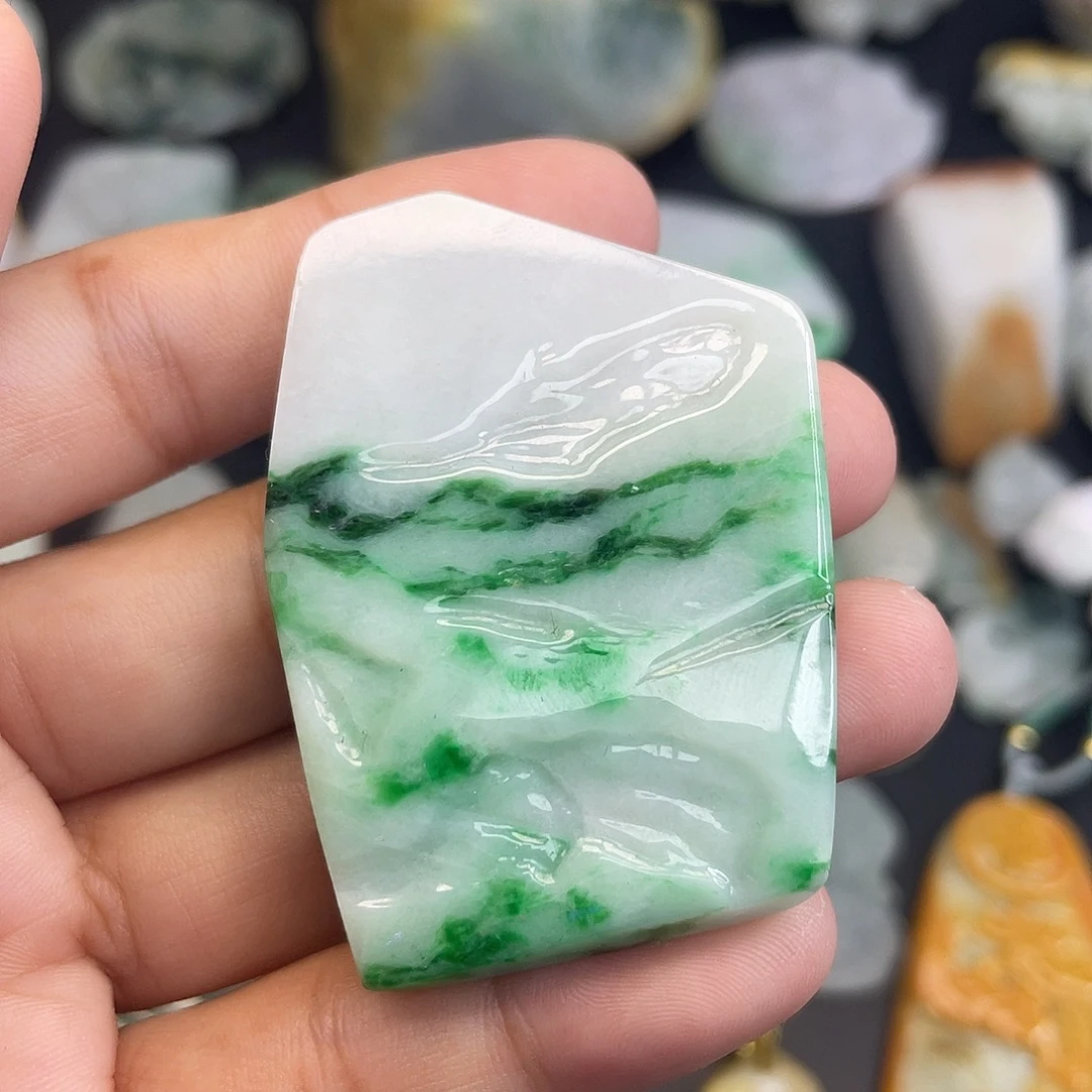 翡翠未镶嵌颈饰翡翠