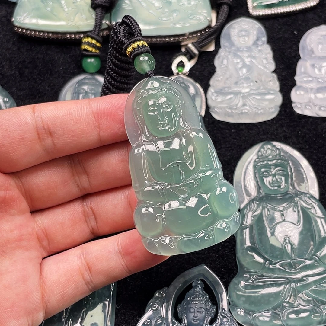 翡翠未镶嵌颈饰6，