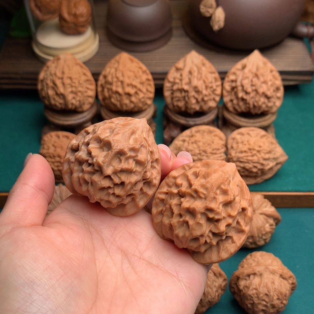 文玩核桃把件全品龙鳞