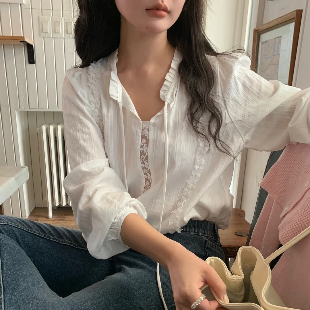 韩国chic 春日 浪漫蕾丝 镂空拼接 飘带 长袖 衬衫