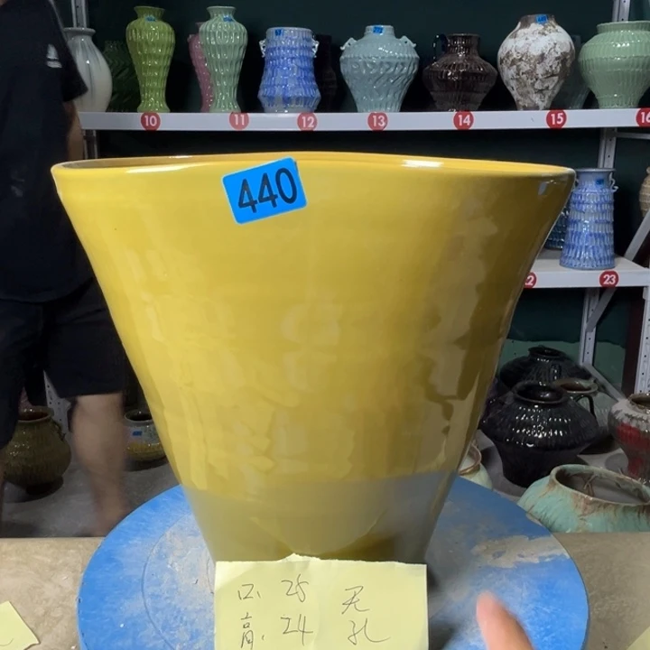 景德镇陶瓷花盆花器440