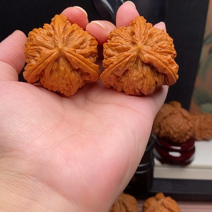 零***司文玩核桃吊坠白奔