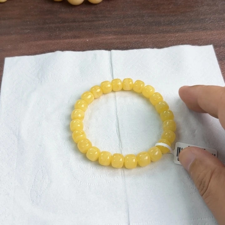 未镶嵌琥珀裸石012000000