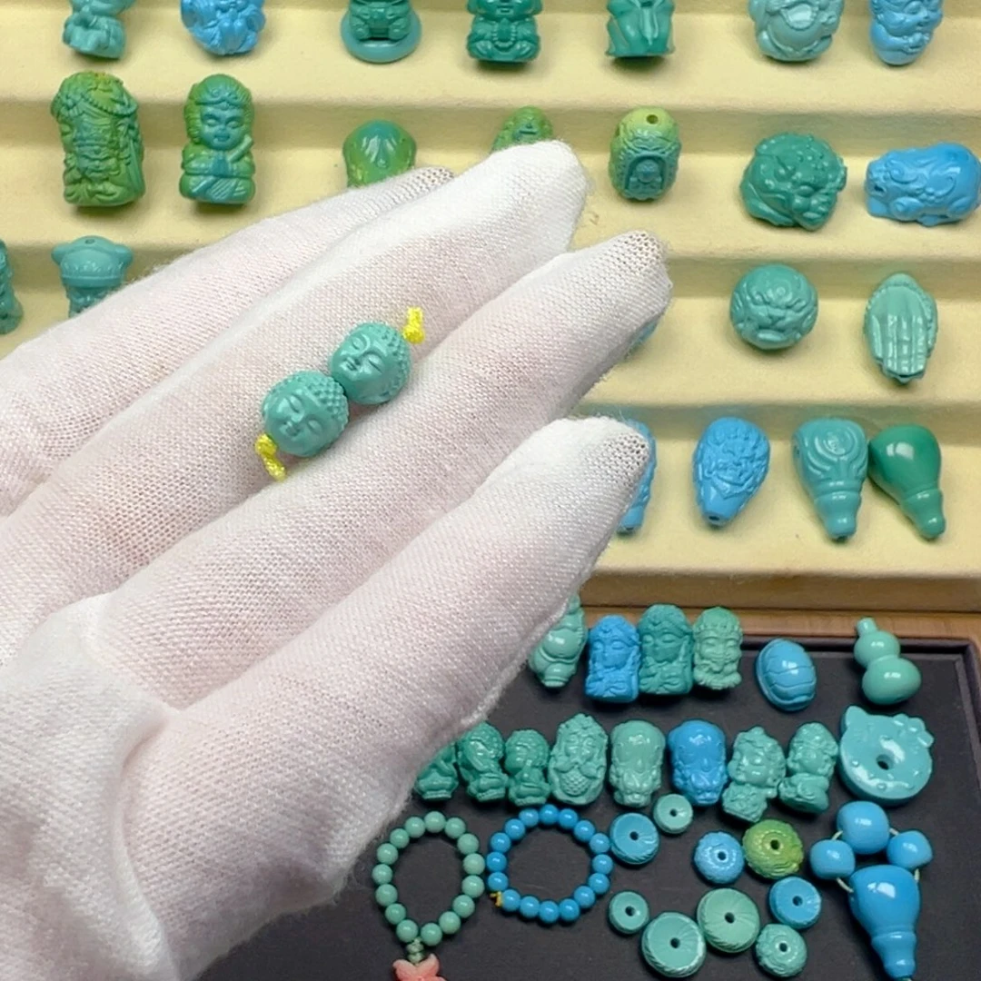 高瓷绿宝宝佛卡八一对