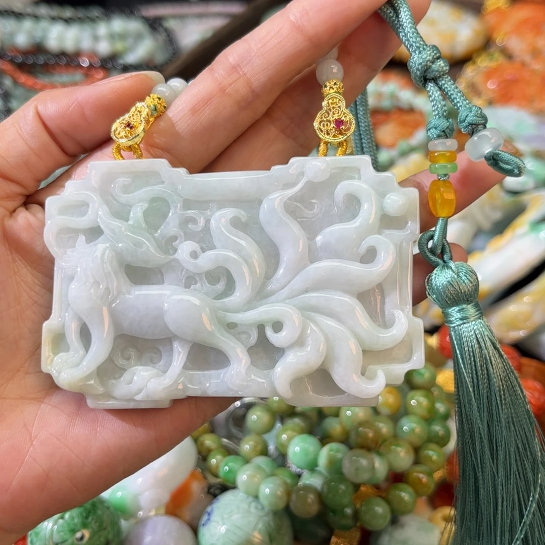 翡翠颈饰未镶嵌待编款